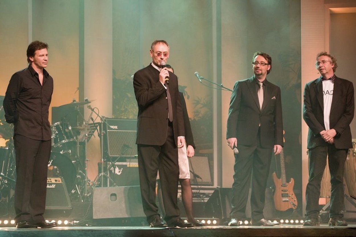 lm_20080205_002902_fr_paris_ lm_20080205_002902_fr_paris_