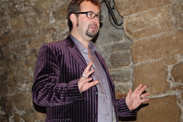 MC Michael Jones J1 (110) MC Michael Jones J1 (110)