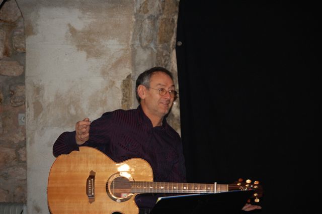 MC Michael Jones J2 (13) MC Michael Jones J2 (13)