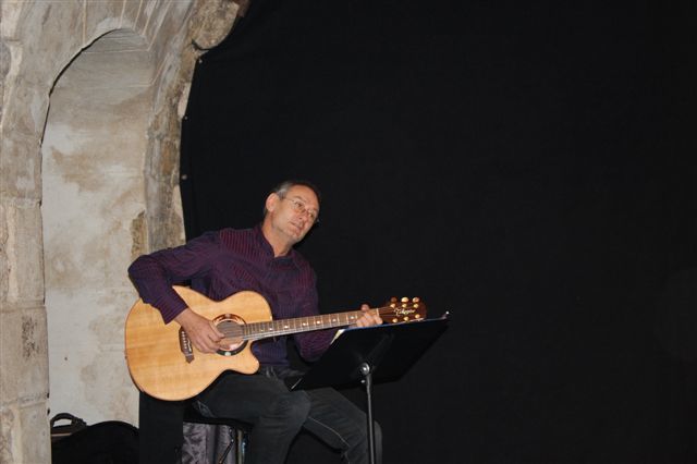 MC Michael Jones J2 (20) MC Michael Jones J2 (20)